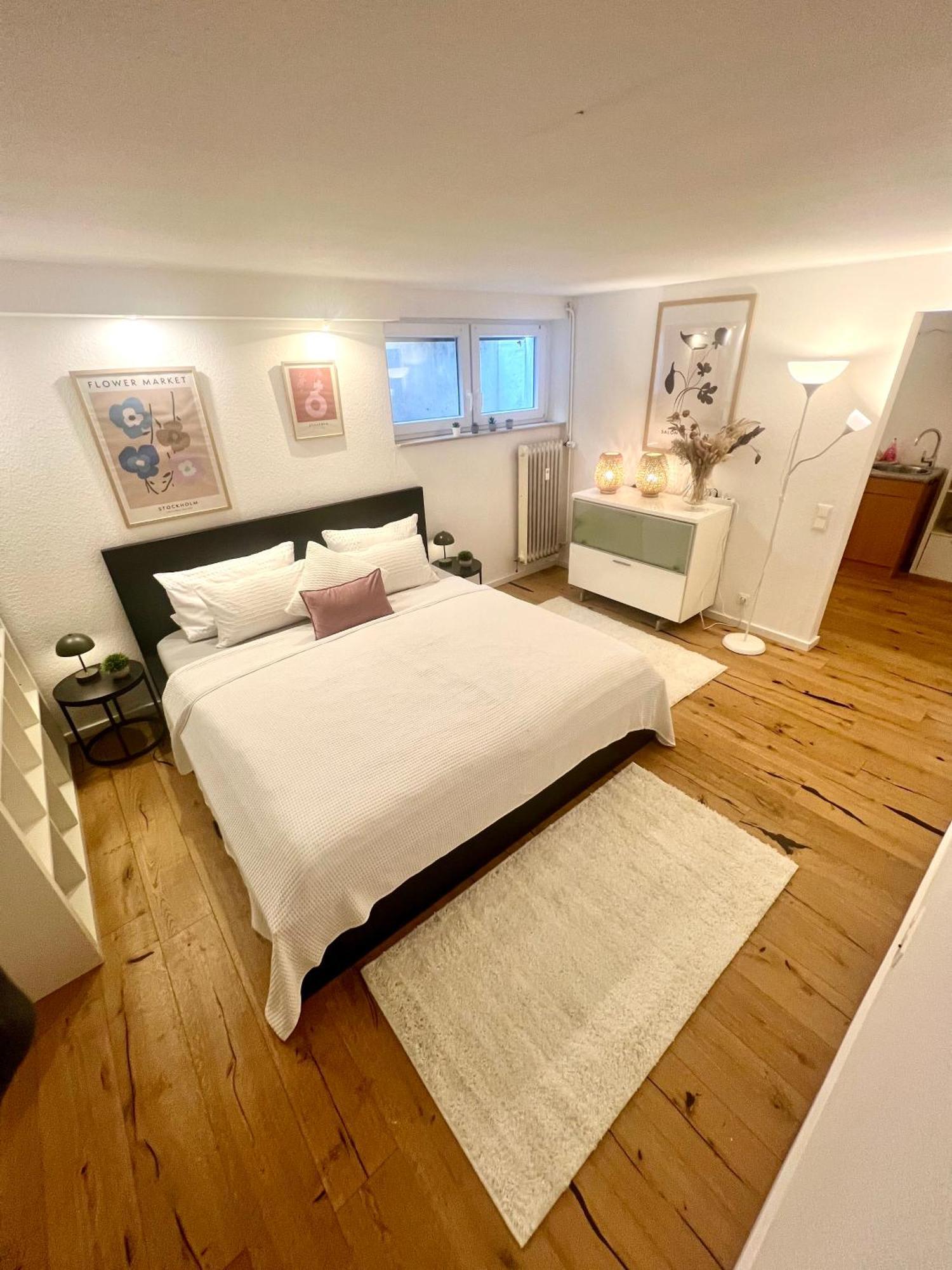 Gemuetliche Souterrain Wohnung Neben Der Universitaetsklinik In Homburg Homburg  Exterior foto
